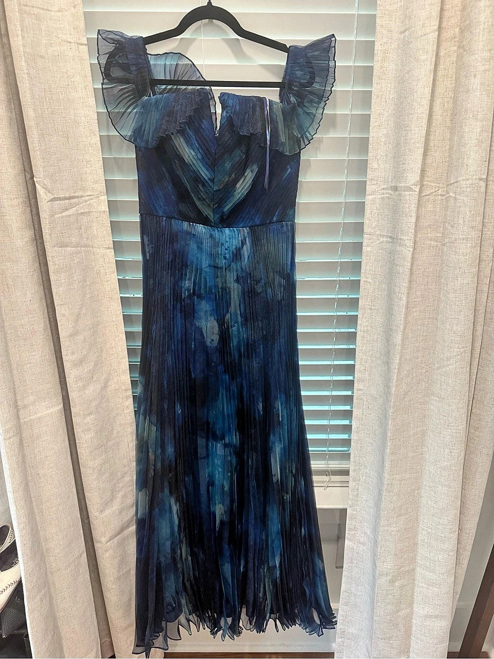 Theia Emara A-Line Gown Pleated Maxi Dress Blue & Green Size 8